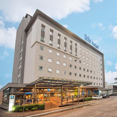ibis budget Blumenau Bagian luar foto