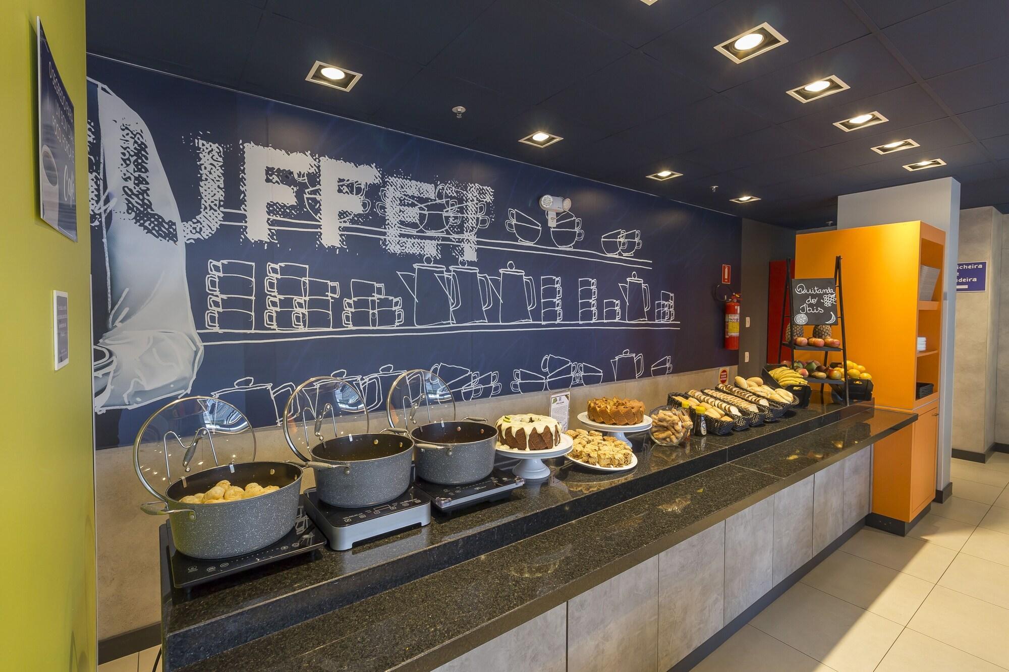 ibis budget Blumenau Bagian luar foto